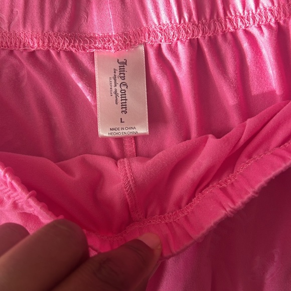Juicy Couture Pajama top and shorts - Picture 8 of 9